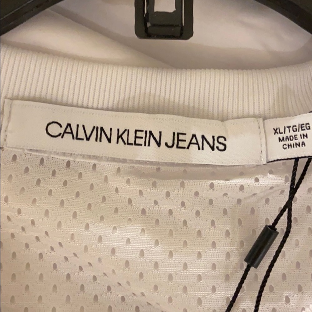 Calvin Klein mess TShirt - Picture 4 of 10